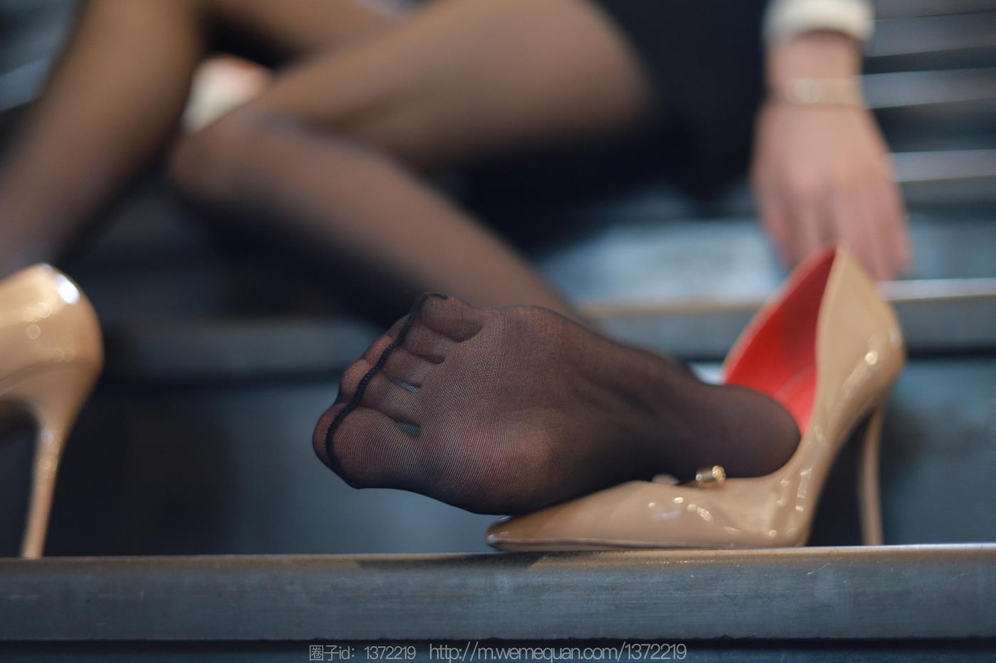 图片[84]-[IESS异思趣向] 2023.02.14 丝享家1361：团团《美腿下午茶》[93P] – 速更版-美库