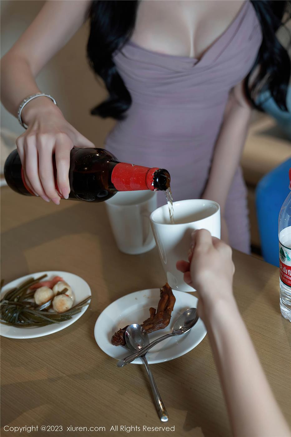 图片[35]-[Xiuren秀人网]2023.07.21 NO.7122 周于希Sally 酒后的事情[64+1P] – 速更版-美库