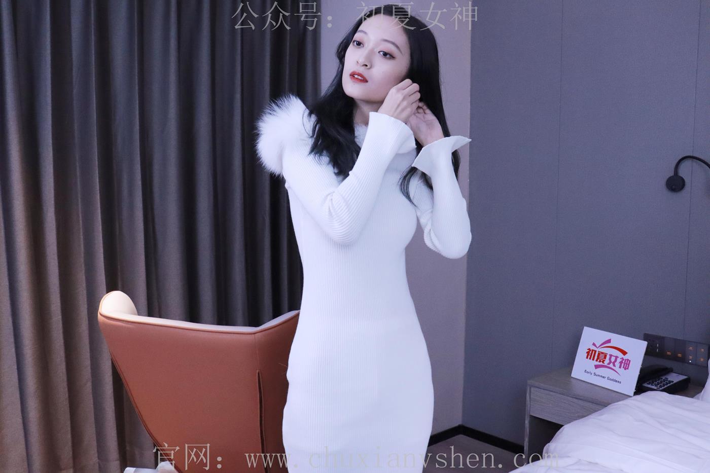 图片[46]-初夏女神 依依 2022款白色毛领连衣裙搭白色短靴[147P] – 速更版-美库