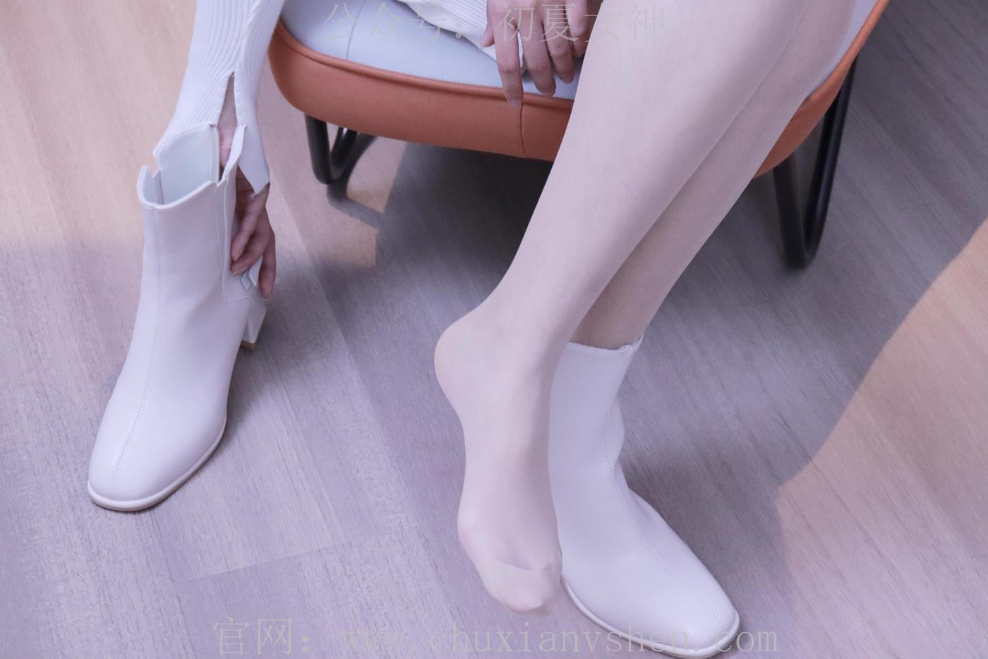 图片[59]-初夏女神 依依 2022款白色毛领连衣裙搭白色短靴[147P] – 速更版-美库