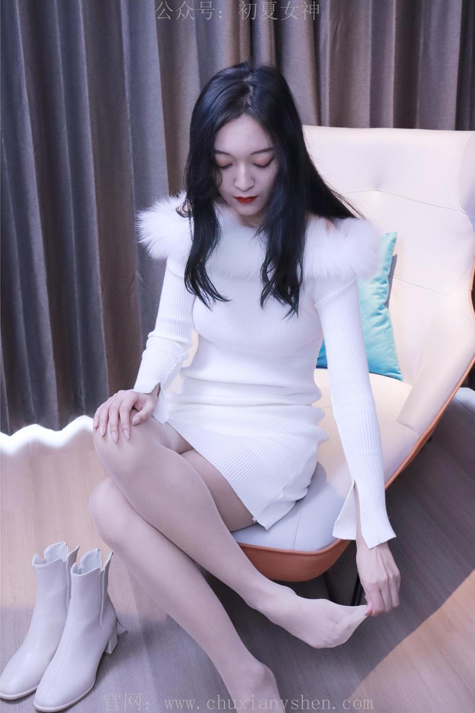 图片[65]-初夏女神 依依 2022款白色毛领连衣裙搭白色短靴[147P] – 速更版-美库