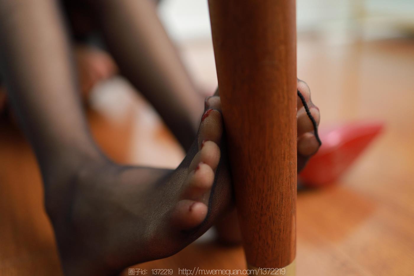 图片[35]-[IESS异思趣向] 2023.02.15 丝享家1362：美子《桌底游戏》[83P] – 速更版-美库