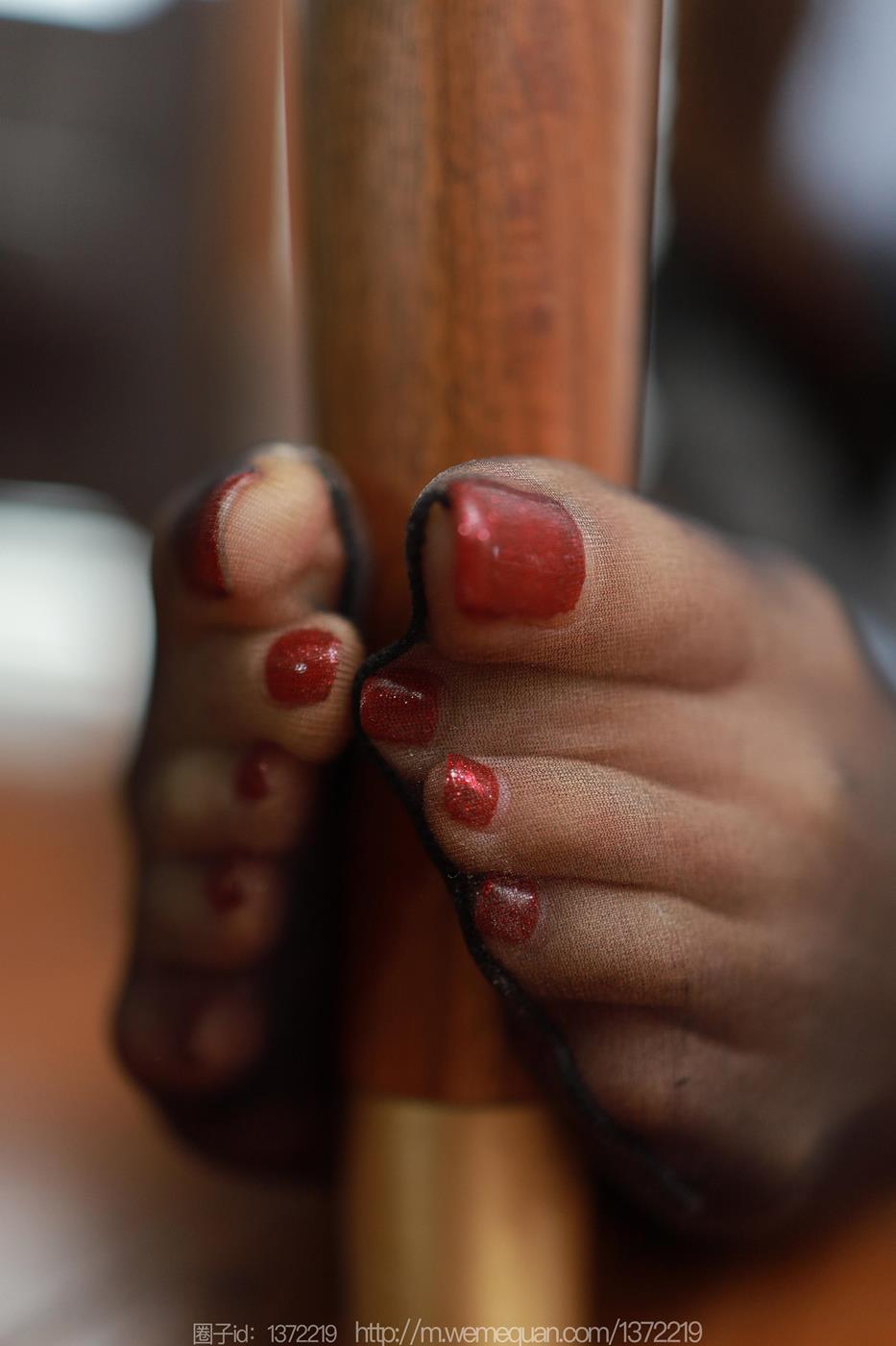 图片[44]-[IESS异思趣向] 2023.02.15 丝享家1362：美子《桌底游戏》[83P] – 速更版-美库