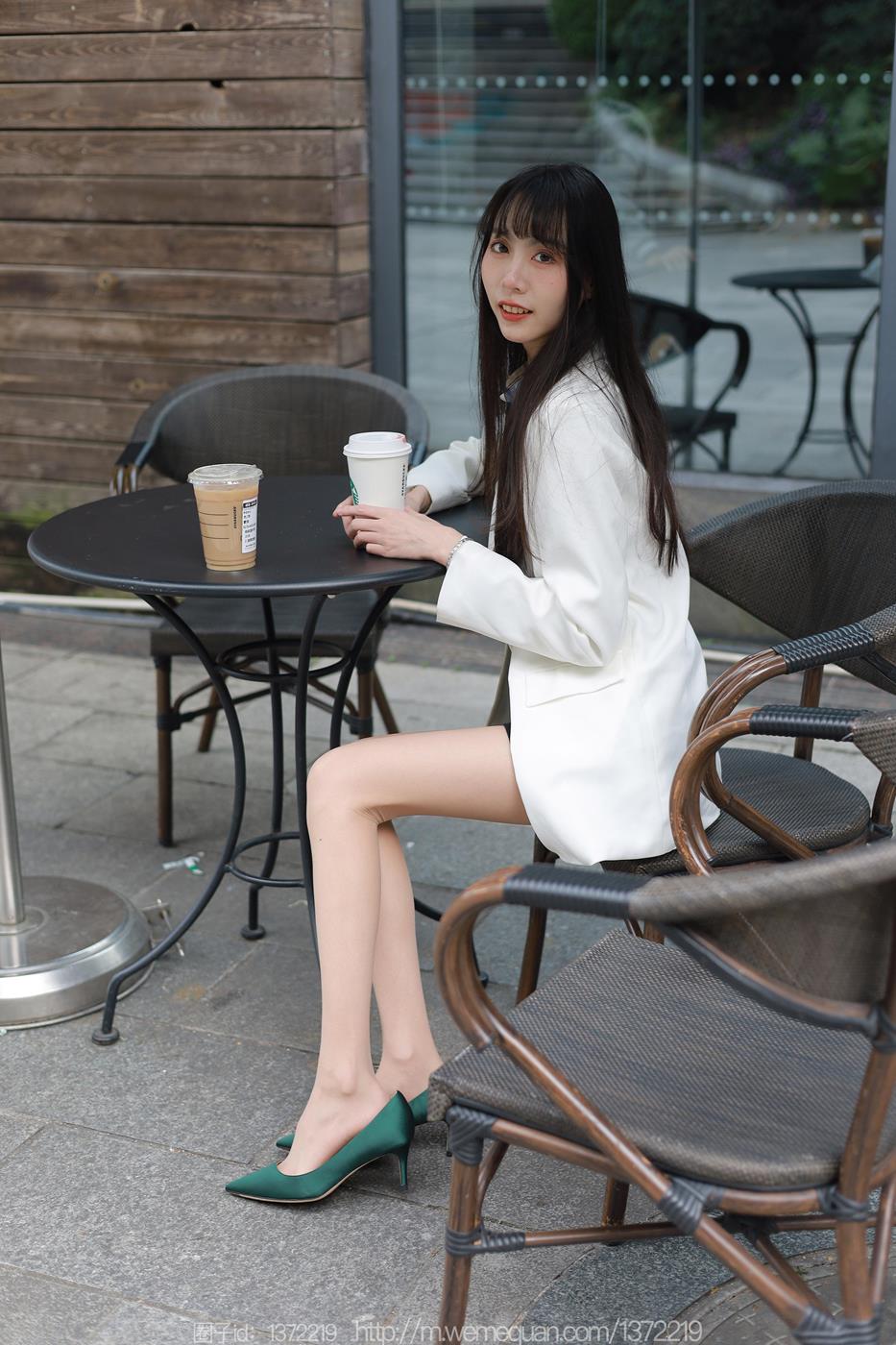 图片[25]-[IESS异思趣向] 2023.02.18 丝享家1365：团团《街拍OL美女》[89P] – 速更版-美库