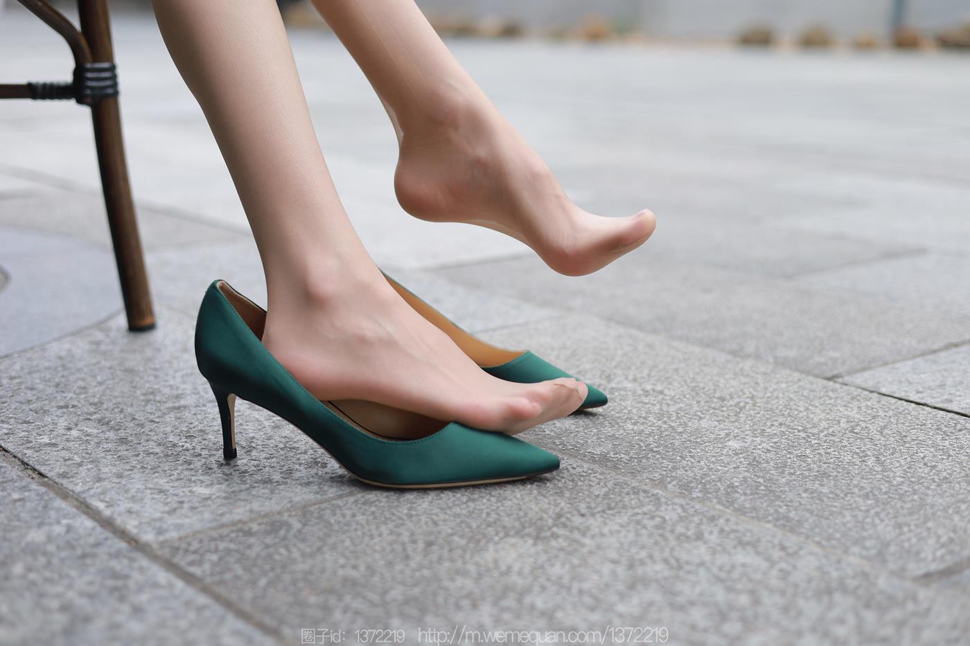 图片[28]-[IESS异思趣向] 2023.02.18 丝享家1365：团团《街拍OL美女》[89P] – 速更版-美库