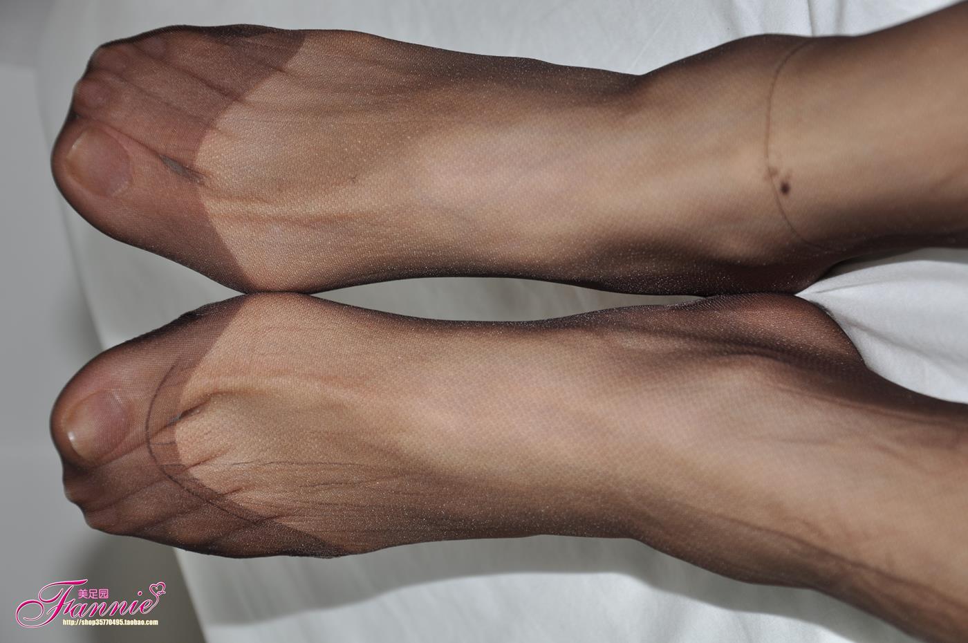 图片[34]-Fannie芬妮每足园 No.157 黑丝特写 [48P] – 速更版-美库