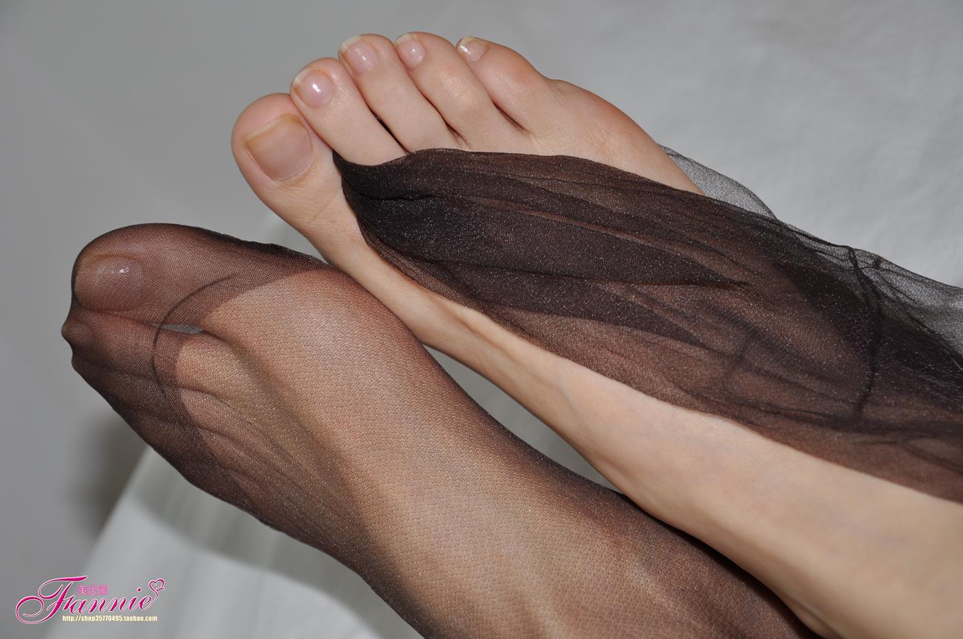 图片[38]-Fannie芬妮每足园 No.157 黑丝特写 [48P] – 速更版-美库