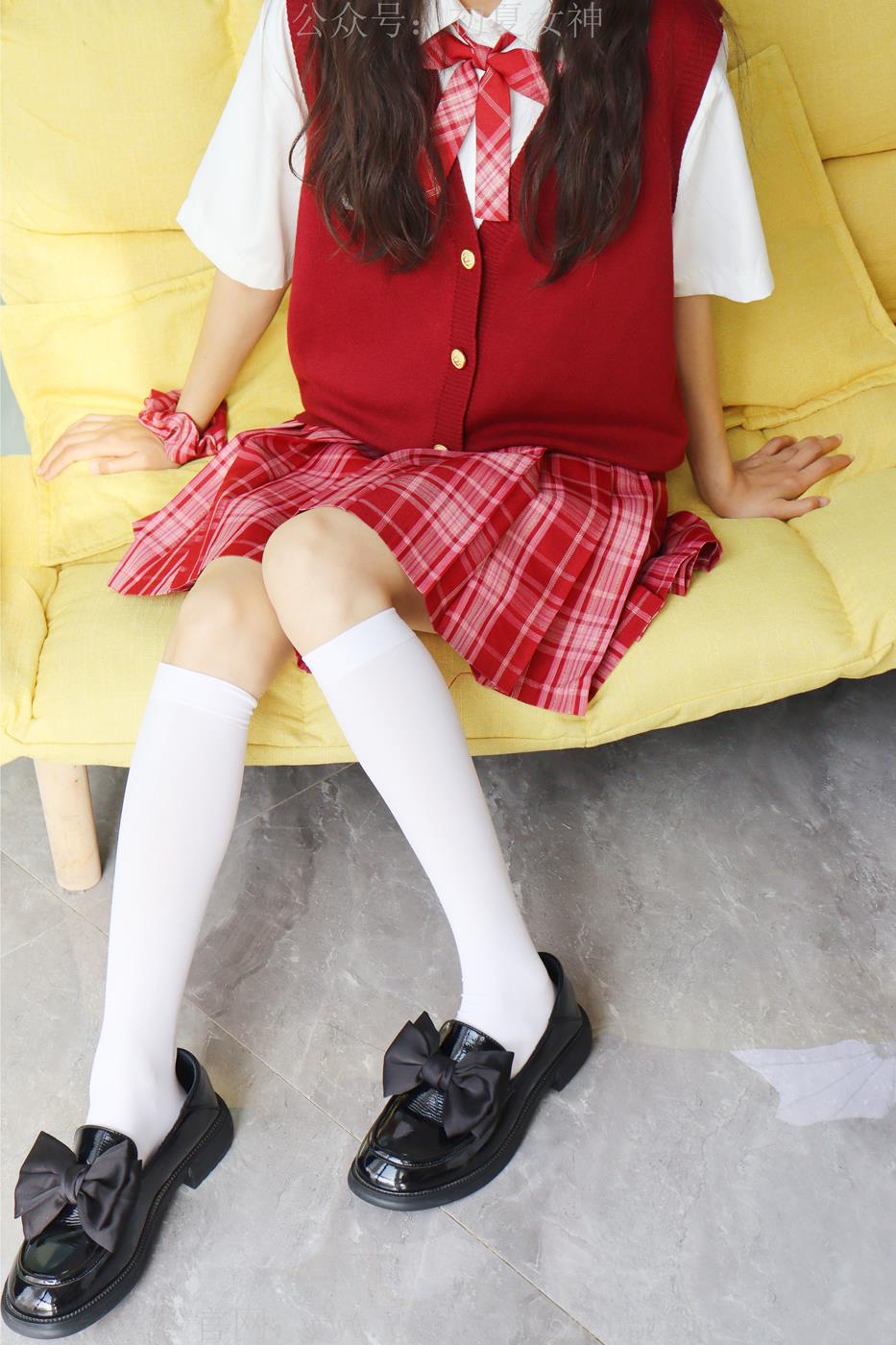 图片[27]-初夏女神  蓝莓 S码大红色JK套搭小黑皮鞋[100P] – 速更版-美库