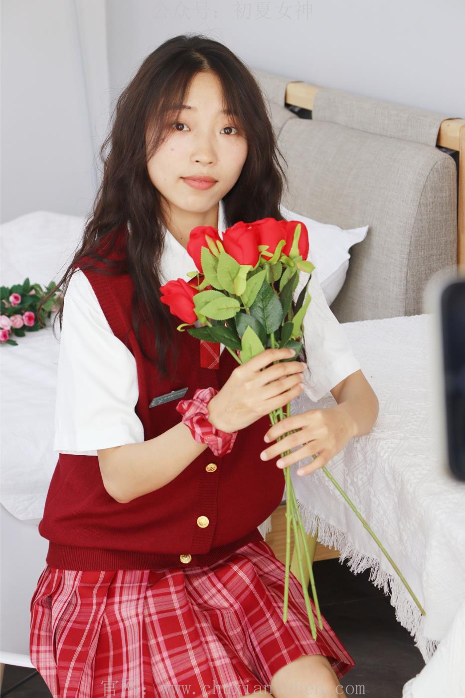 图片[33]-初夏女神  蓝莓 S码大红色JK套搭小黑皮鞋[100P] – 速更版-美库