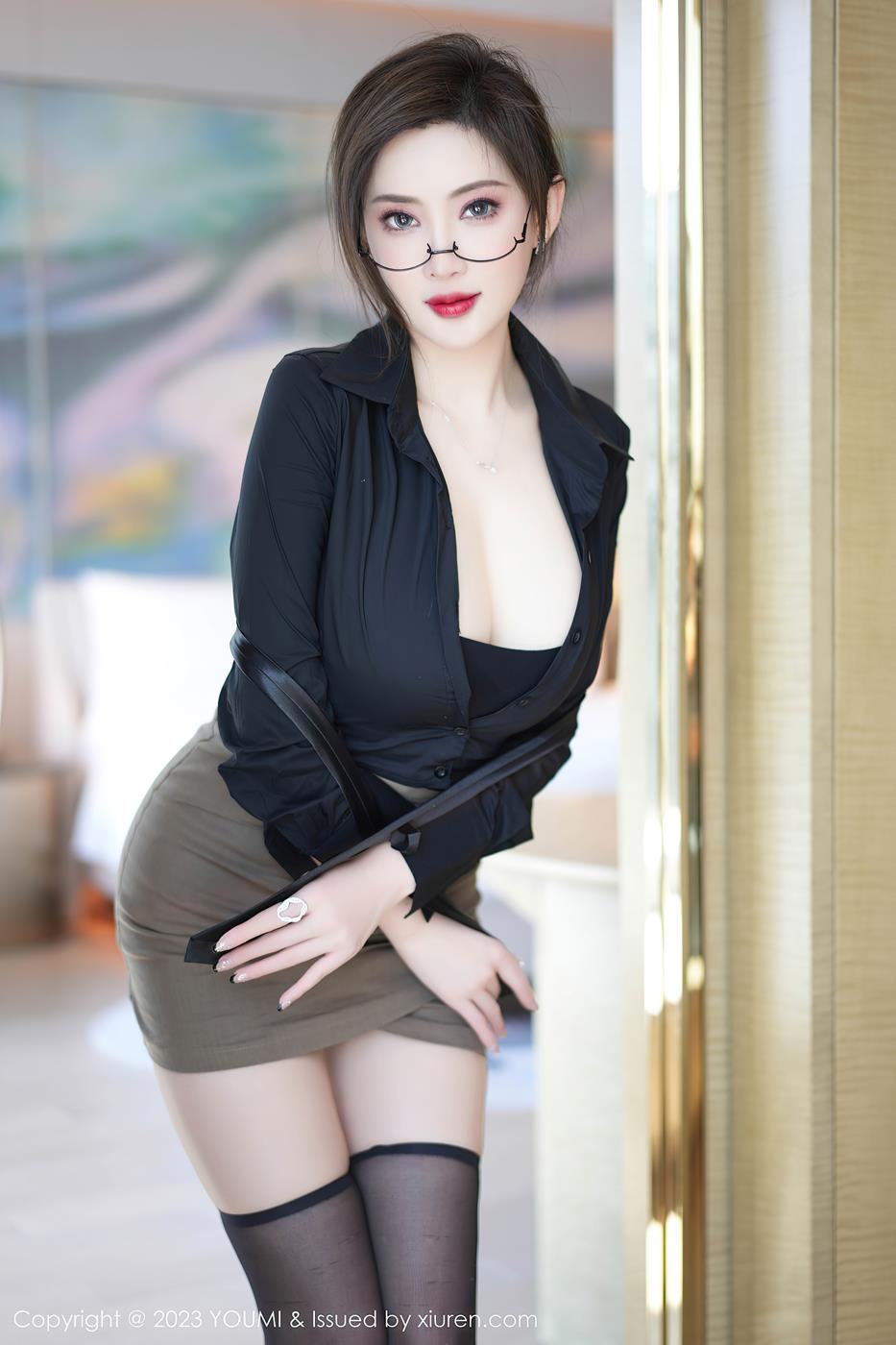 图片[18]-[YOUMI尤蜜荟] 2023.07.24 VOL.968 Carol周妍希 短裙黑丝[42P] – 速更版-美库