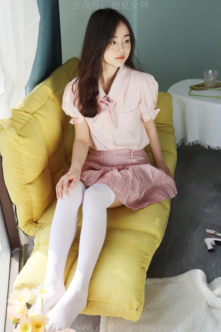 图片[20]-初夏女神 十一 粉色S码休闲JK搭白色高跟鞋[97P] – 速更版-美库