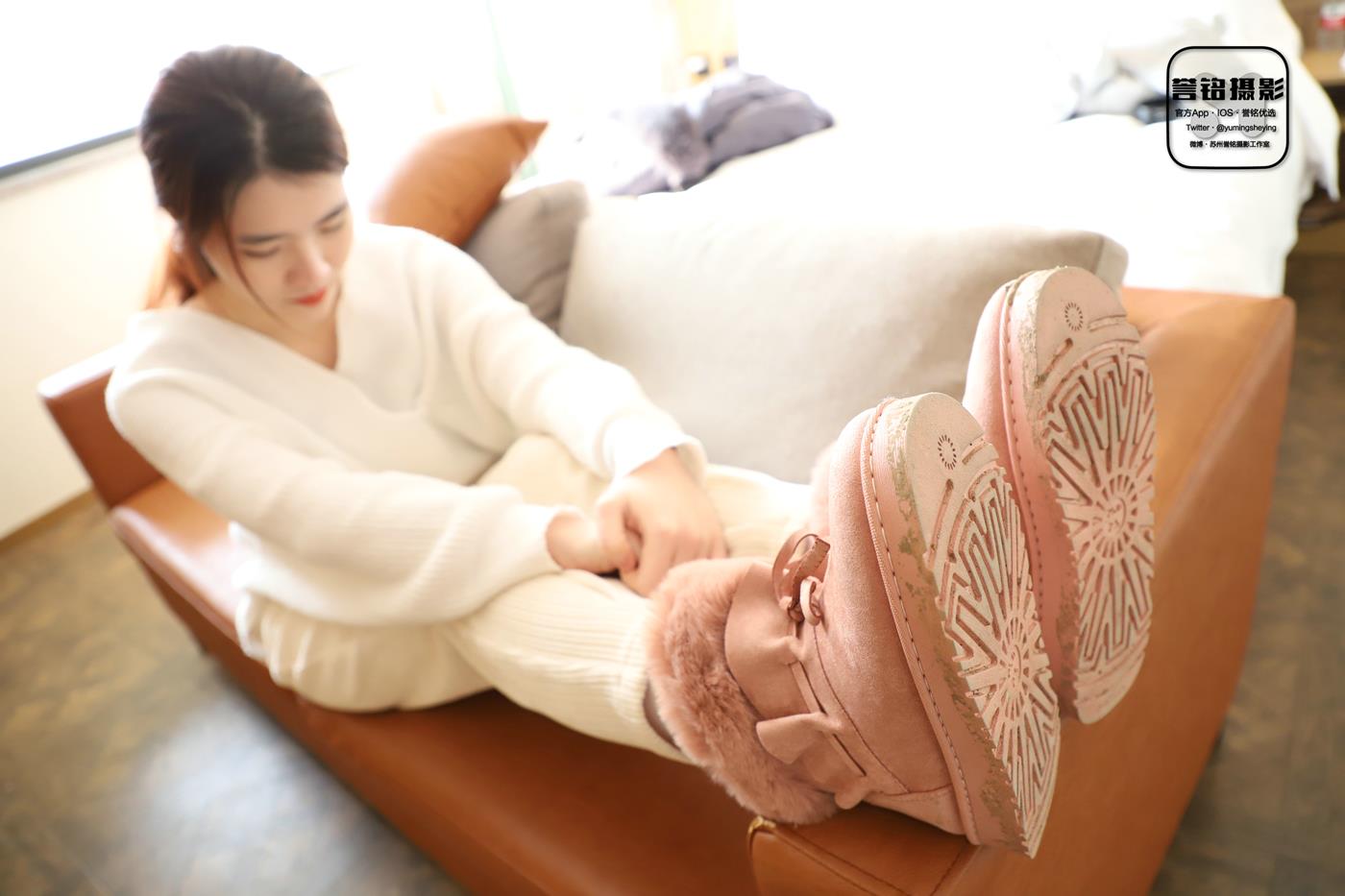 图片[78]-[誉铭传媒]袜足摄影 2023年 NO.008 雪地鞋里的白袜[84P] – 速更版-美库