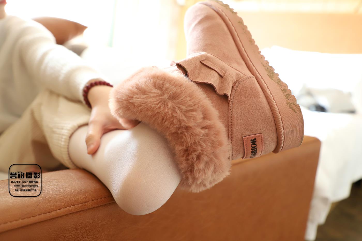 图片[82]-[誉铭传媒]袜足摄影 2023年 NO.008 雪地鞋里的白袜[84P] – 速更版-美库