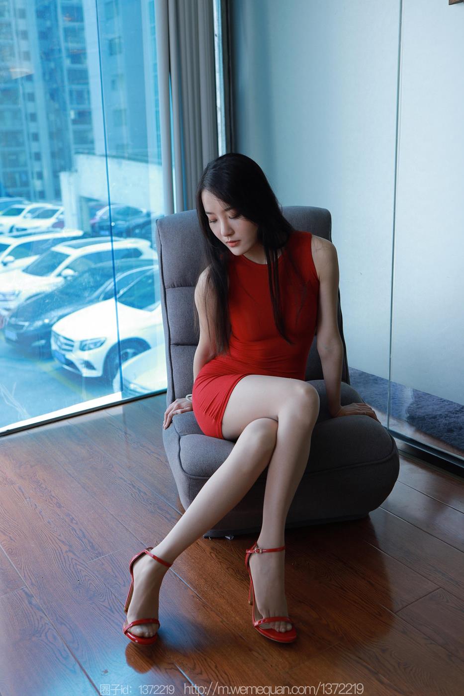 图片[29]-[IESS异思趣向] 2023.02.25 丝享家1372：婉萍《红色包臀裙》[88P] – 速更版-美库