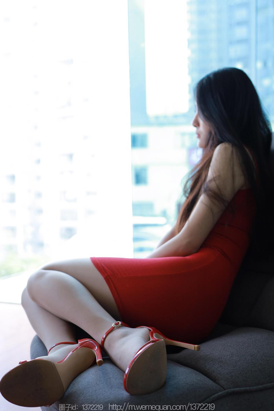 图片[43]-[IESS异思趣向] 2023.02.25 丝享家1372：婉萍《红色包臀裙》[88P] – 速更版-美库