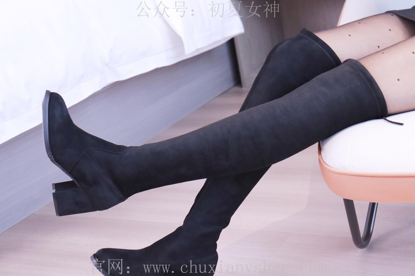 图片[46]-初夏女神依依 M码无袖黑色衣搭配38码长靴[123P] – 速更版-美库