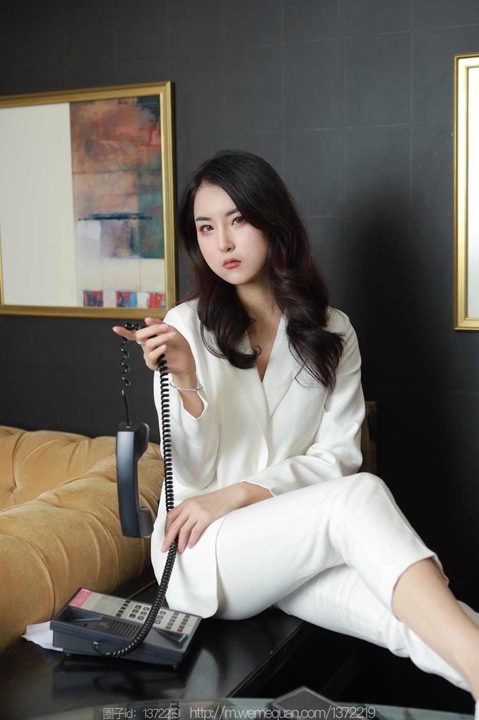 图片[30]-[IESS异思趣向] 2023.02.27 丝享家1374：小宝《白色裤里丝》[86P] – 速更版-美库