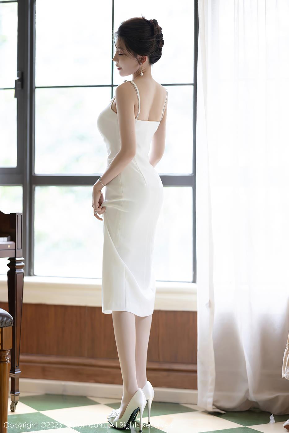 图片[13]-[Xiuren秀人网]2023.07.28 NO.7155 徐莉芝Booty 钢琴与纯白色的高贵 [21+1P] – 速更版-美库