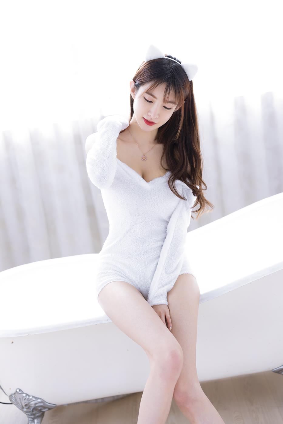 图片[57]-网紅Coser@王羽杉 抹胸浴缸[65P] – 速更版-美库