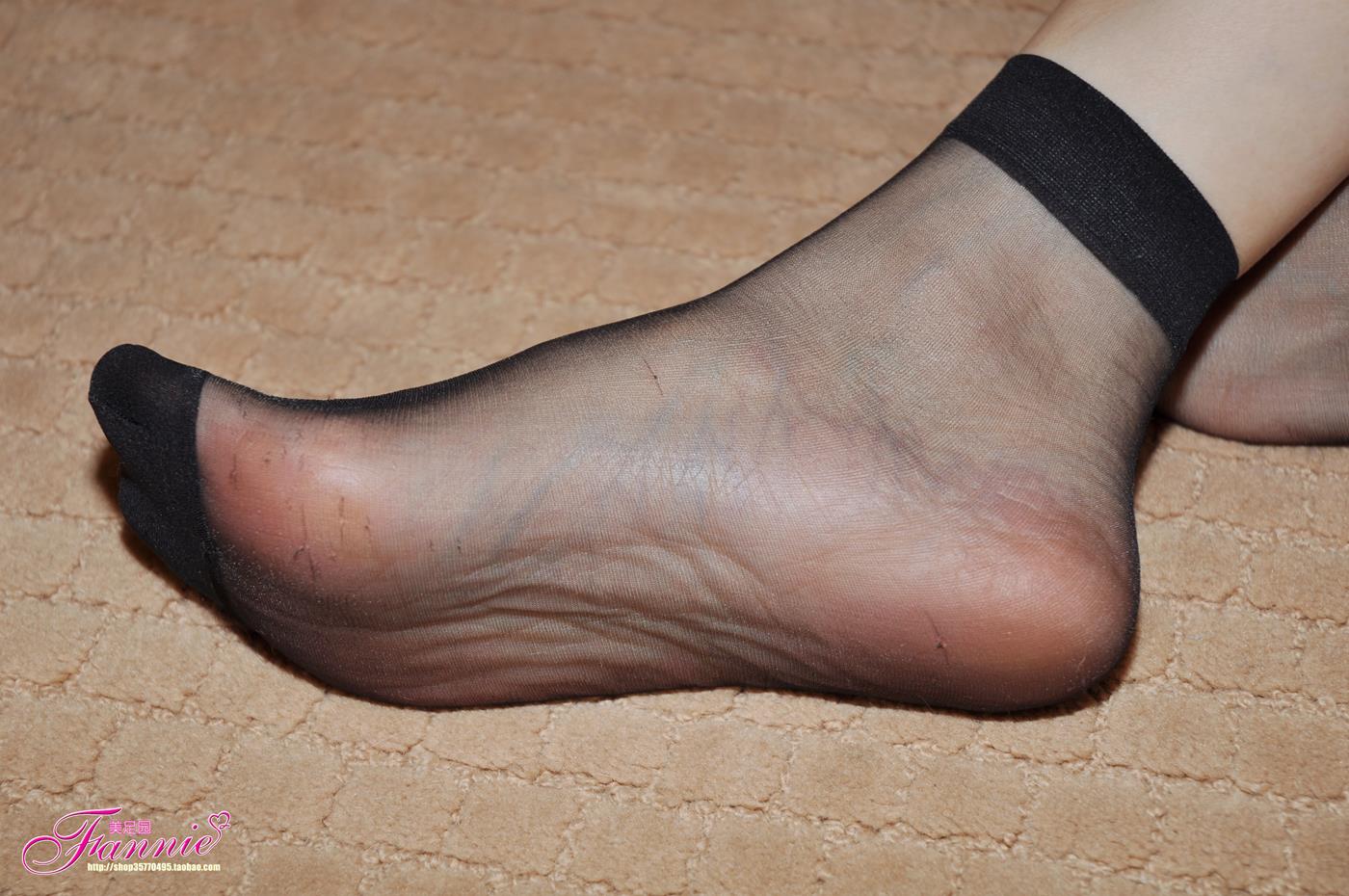图片[28]-Fannie芬妮每足园 No.158 黑丝特写2 [37P] – 速更版-美库