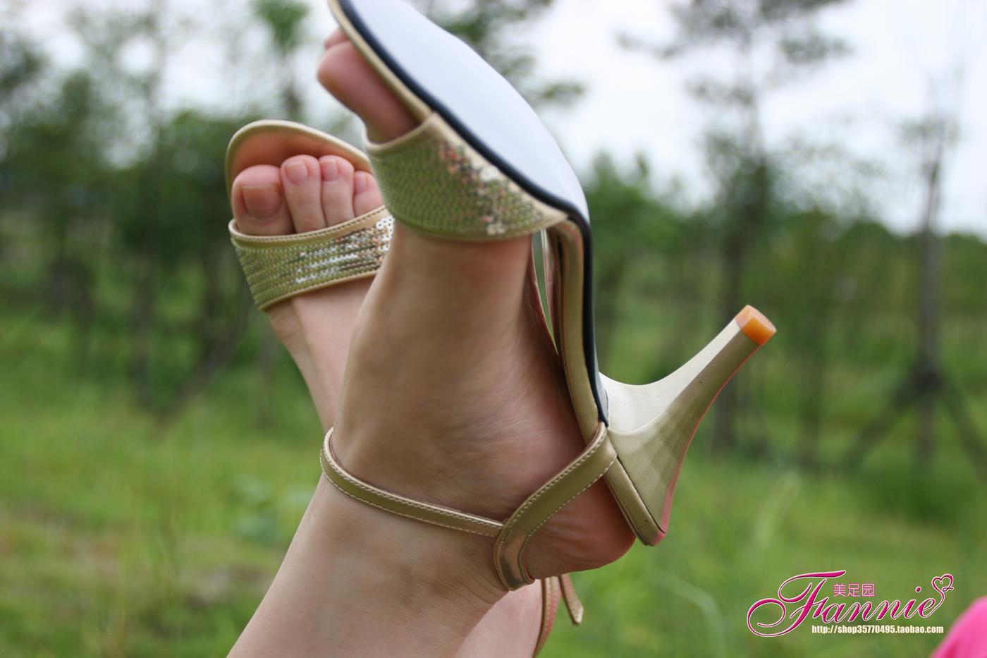 图片[31]-Fannie芬妮每足园 No.163 湖畔掠影 金色旋律 [46P] – 速更版-美库