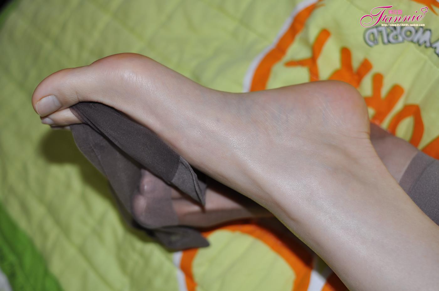 图片[25]-Fannie芬妮每足园 No.172 灰丝特写 [77P] – 速更版-美库