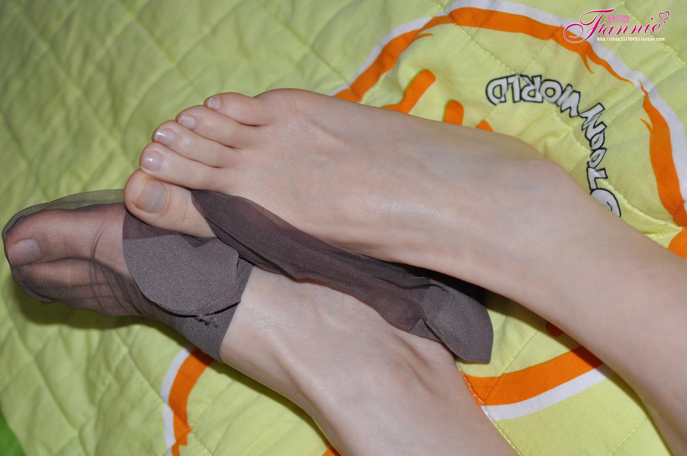 图片[32]-Fannie芬妮每足园 No.172 灰丝特写 [77P] – 速更版-美库