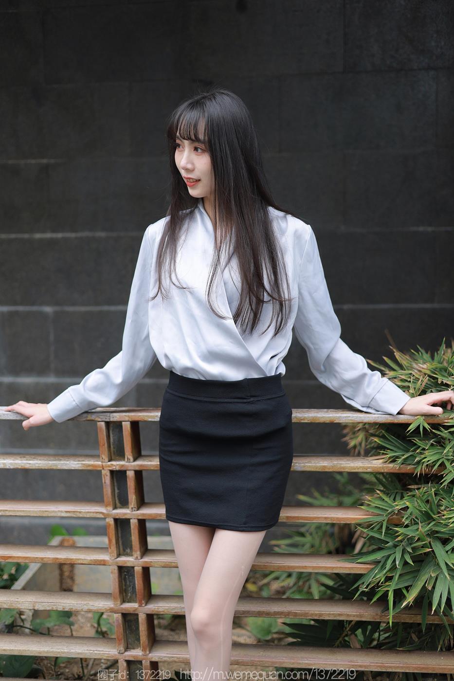 图片[12]-[IESS异思趣向] 2023.03.02 丝享家1378：团团《楼梯上的美人》[92P] – 速更版-美库