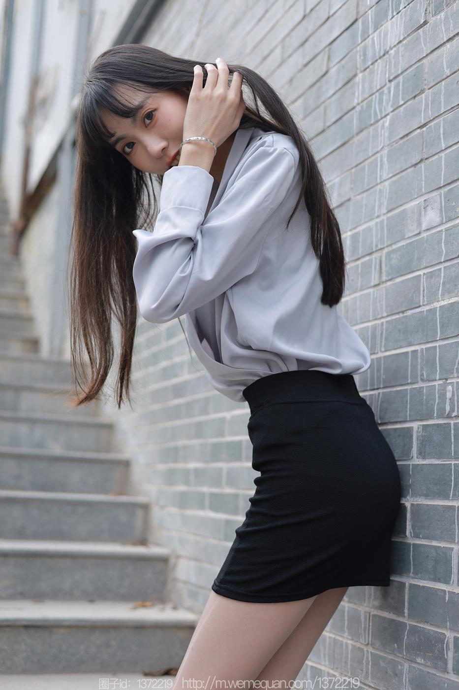 图片[35]-[IESS异思趣向] 2023.03.02 丝享家1378：团团《楼梯上的美人》[92P] – 速更版-美库