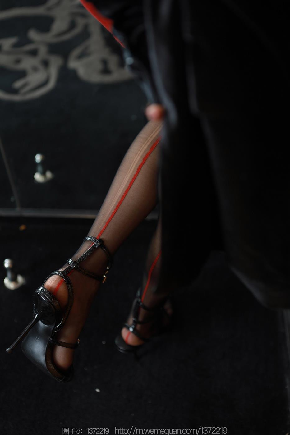 图片[24]-[IESS异思趣向] 2023.03.04 丝享家1380：美子《红色竖线》[80P] – 速更版-美库