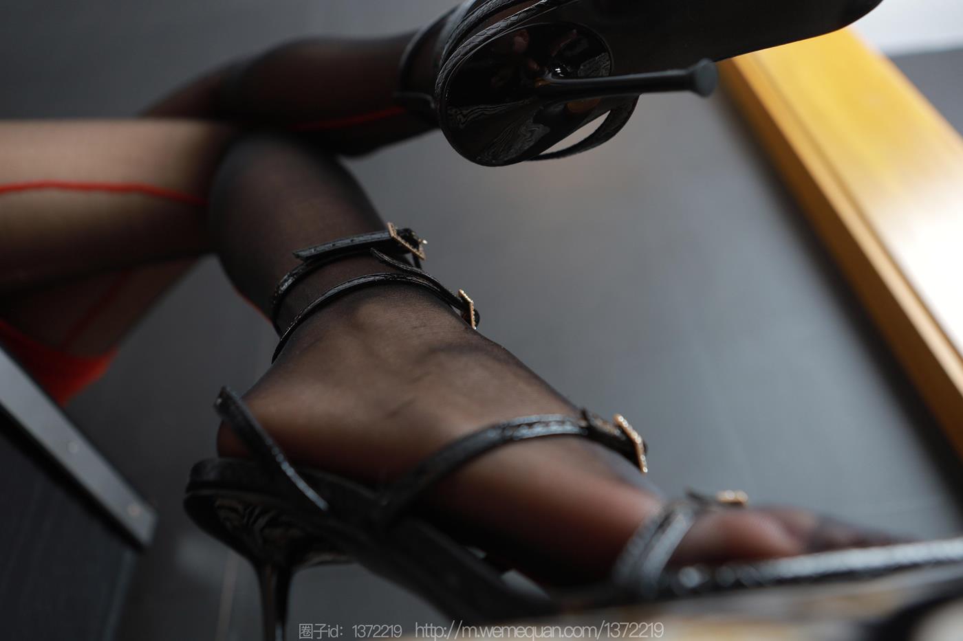 图片[71]-[IESS异思趣向] 2023.03.04 丝享家1380：美子《红色竖线》[80P] – 速更版-美库