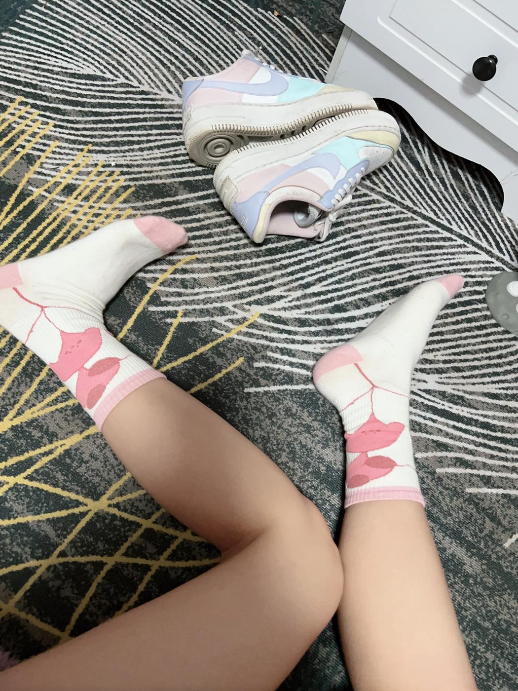 图片[26]-[誉铭传媒]袜足摄影 2023年《05月整合作品》[102P] – 速更版-美库