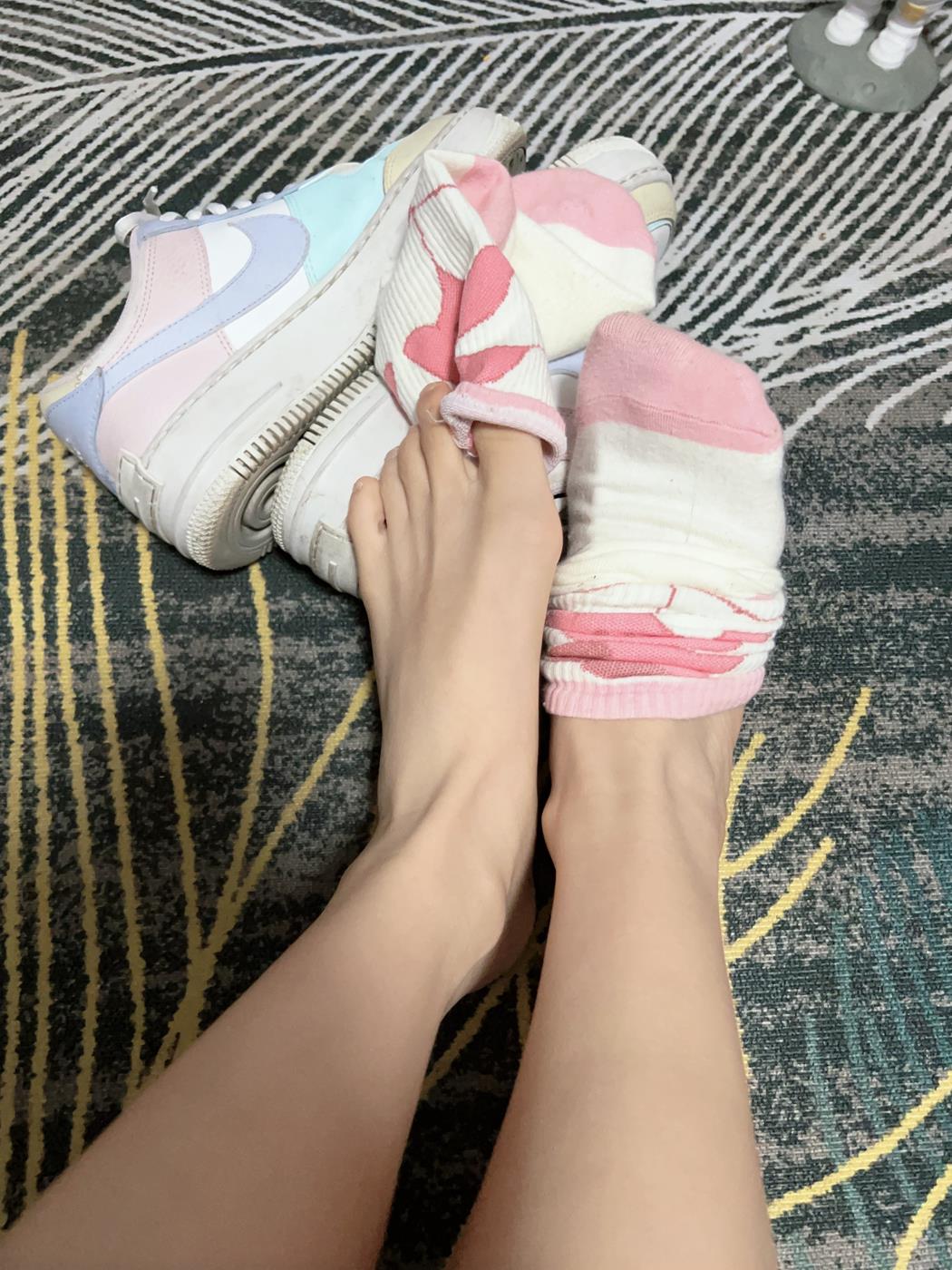 图片[31]-[誉铭传媒]袜足摄影 2023年《05月整合作品》[102P] – 速更版-美库