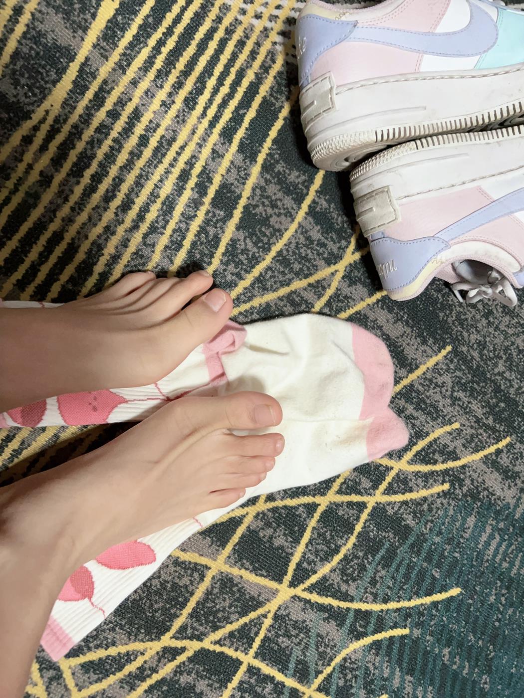 图片[33]-[誉铭传媒]袜足摄影 2023年《05月整合作品》[102P] – 速更版-美库