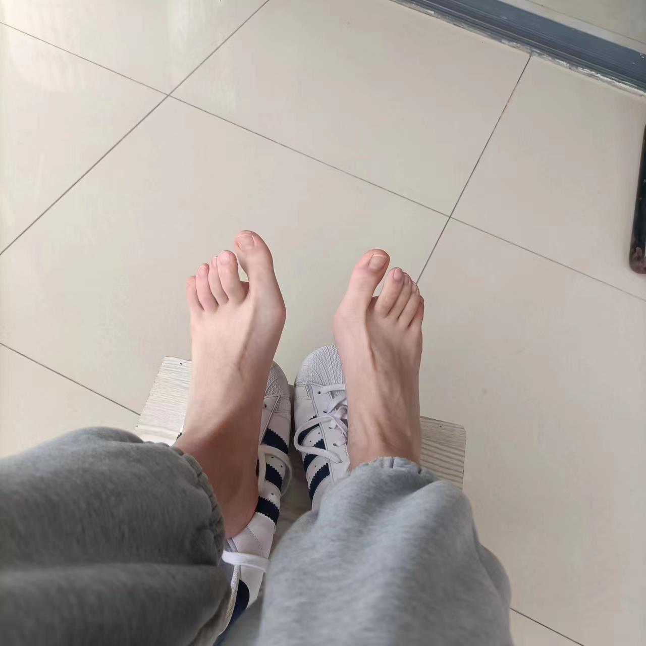 图片[70]-[誉铭传媒]袜足摄影 2023年《05月整合作品》[102P] – 速更版-美库