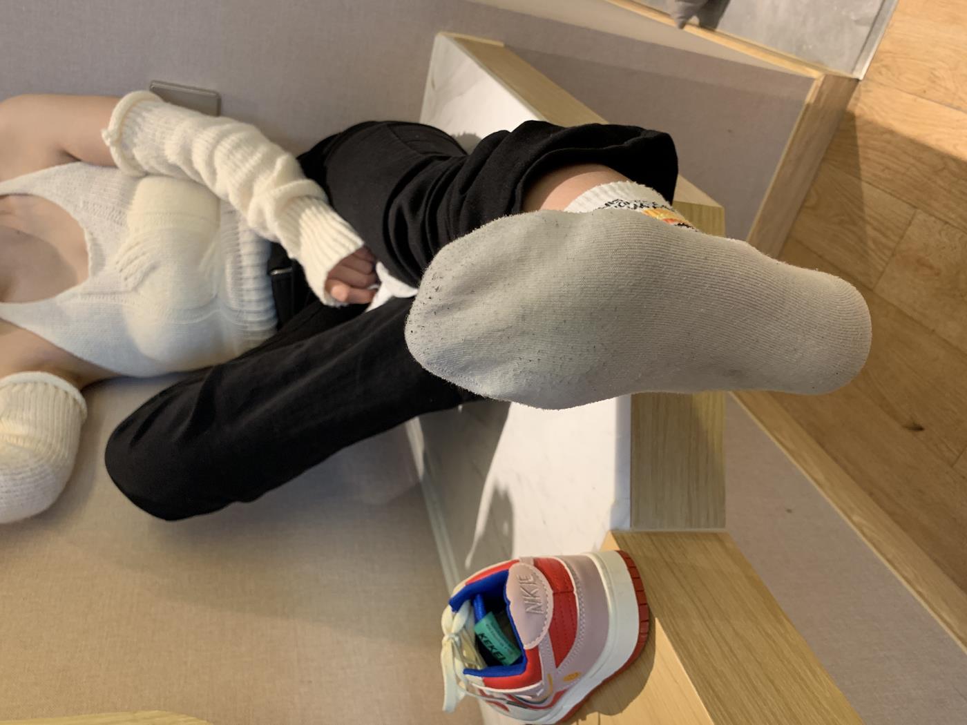 图片[122]-[誉铭传媒]袜足摄影 2023年《06月整合作品》[128P] – 速更版-美库