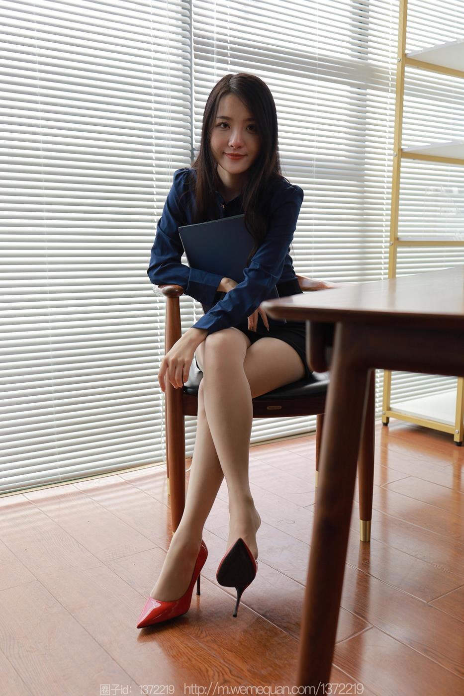 图片[11]-[IESS异思趣向] 2023.03.05 丝享家1381：婉萍《晒晒太阳》[91P] – 速更版-美库