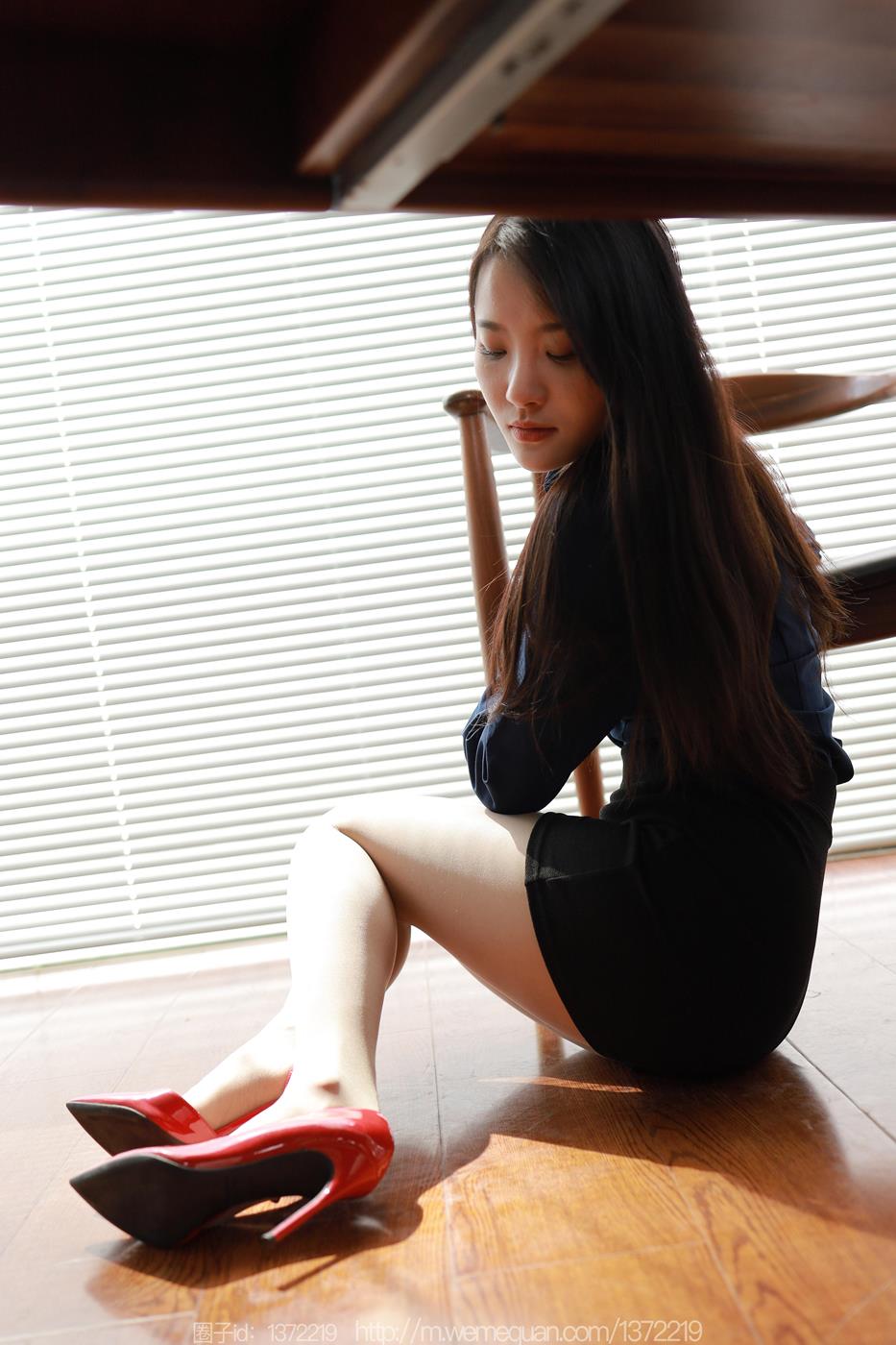 图片[52]-[IESS异思趣向] 2023.03.05 丝享家1381：婉萍《晒晒太阳》[91P] – 速更版-美库