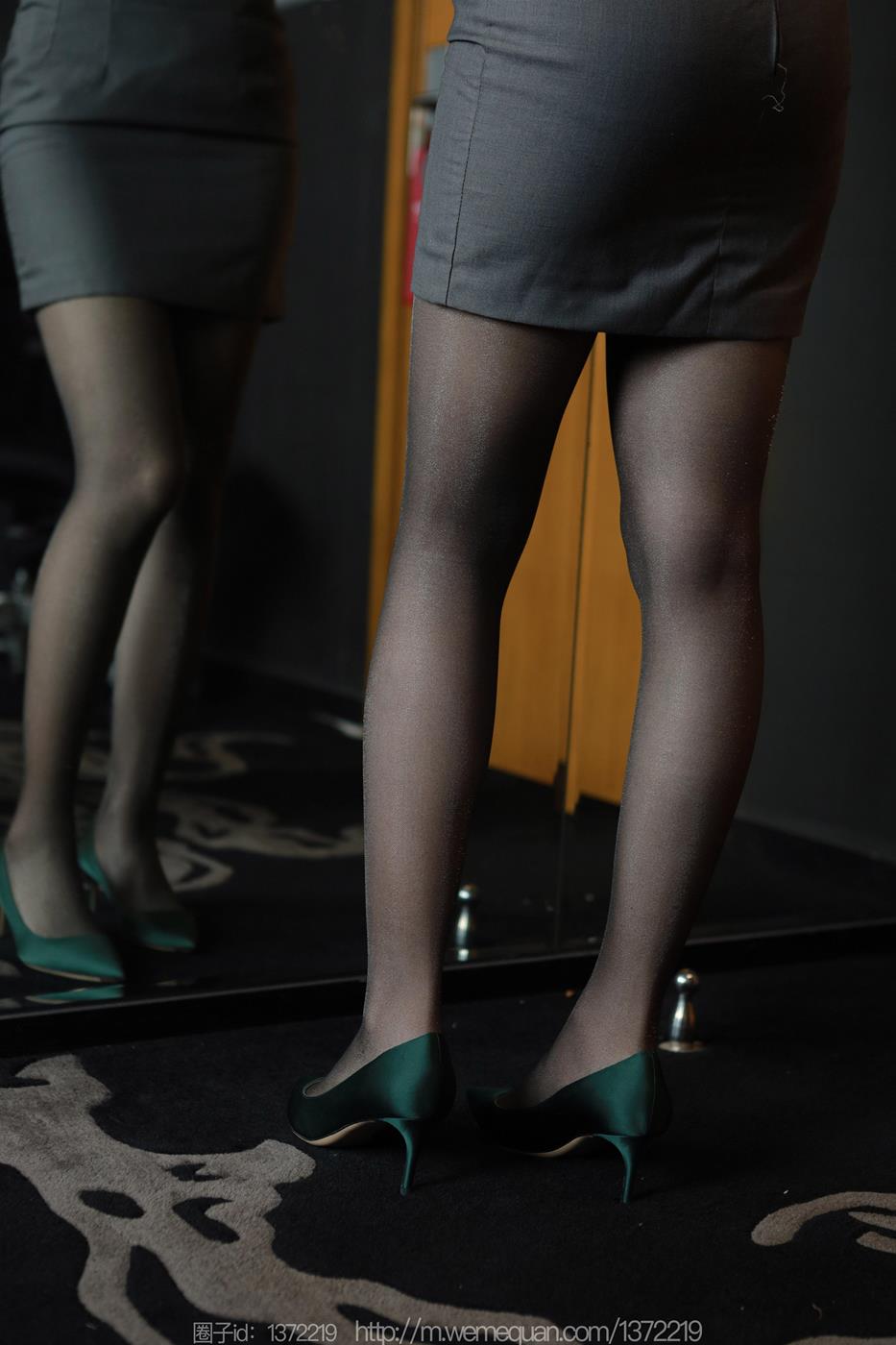 图片[11]-[IESS异思趣向] 2023.03.08 丝享家1384：小婕《灰裙亮丝》[86P] – 速更版-美库