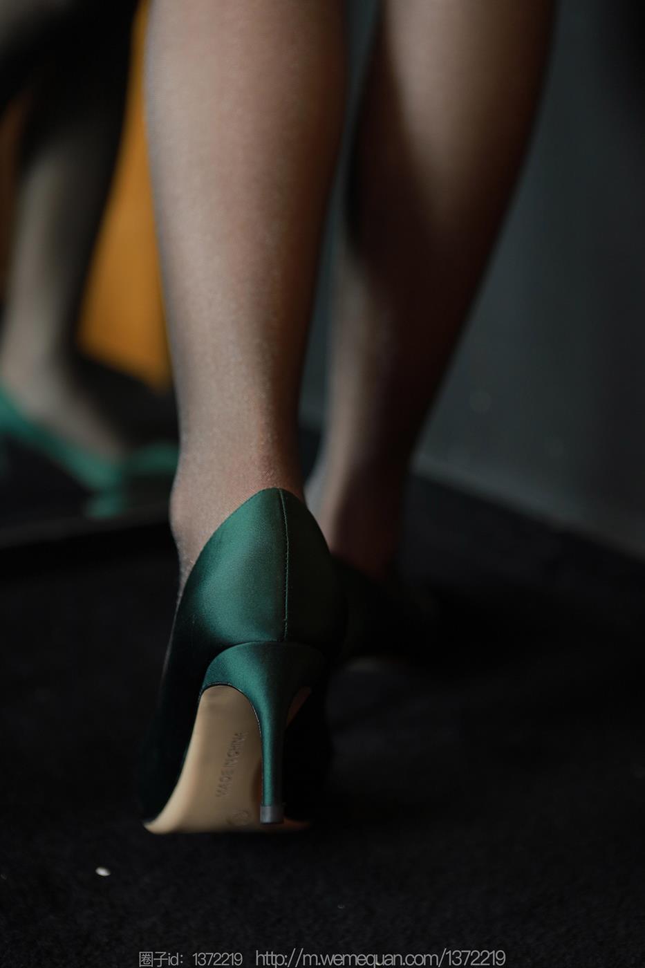 图片[25]-[IESS异思趣向] 2023.03.08 丝享家1384：小婕《灰裙亮丝》[86P] – 速更版-美库