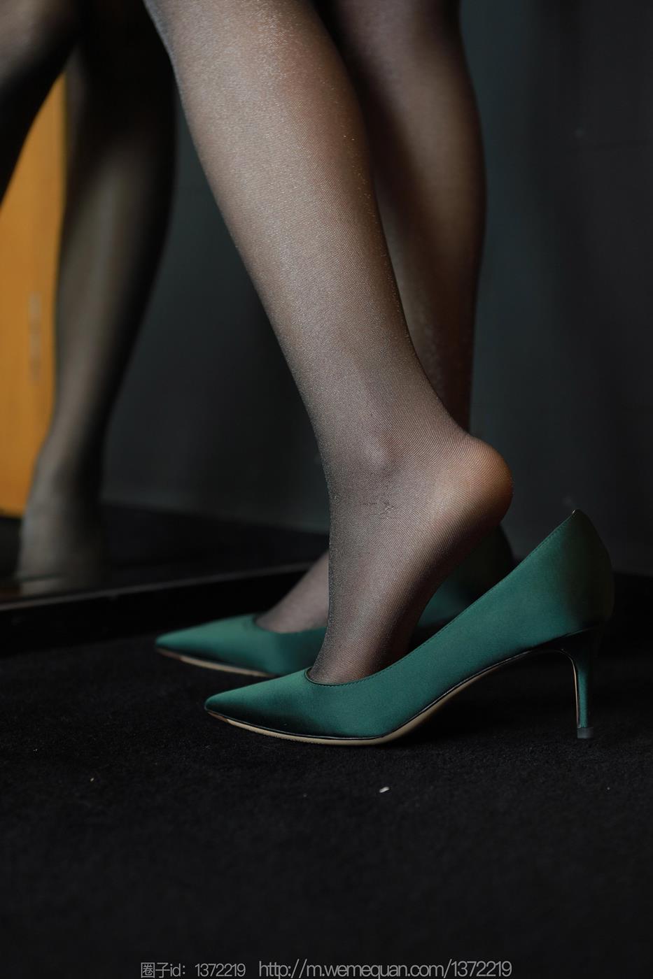 图片[82]-[IESS异思趣向] 2023.03.08 丝享家1384：小婕《灰裙亮丝》[86P] – 速更版-美库