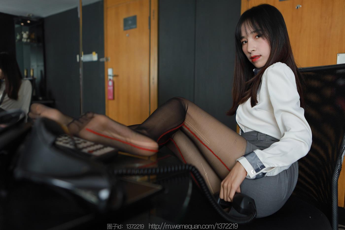 图片[14]-[IESS异思趣向] 2023.03.10 丝享家1386：美子《销售部美女》[87P] – 速更版-美库