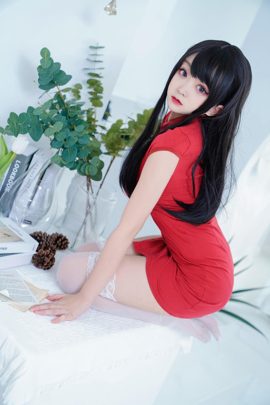 图片[11]-网紅Coser@-桃夭葵 红旗袍 [41P] – 速更版-美库