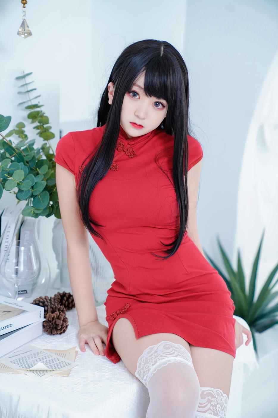 图片[40]-网紅Coser@-桃夭葵 红旗袍 [41P] – 速更版-美库