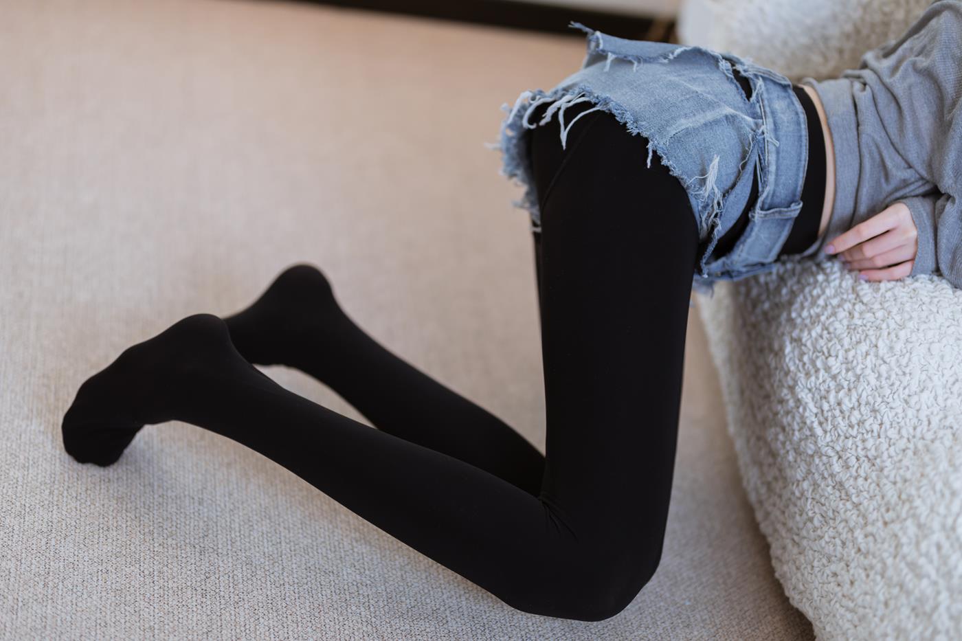 图片[38]-许岚(叁月life) – 半透毛衣[40P] – 速更版-美库