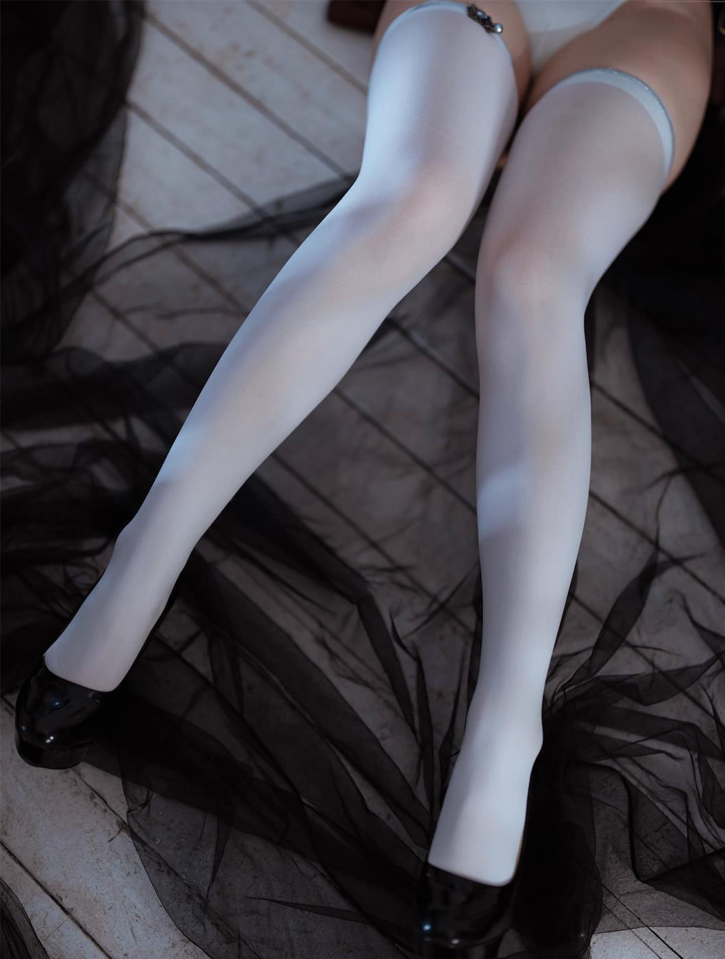 图片[17]-是三不是世w  夏洛特修女[48P] – 速更版-美库