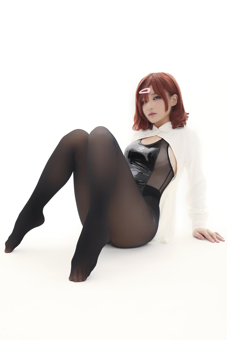 图片[18]-网紅Coser@幼爱 竟泳灰丝 [26P] – 速更版-美库