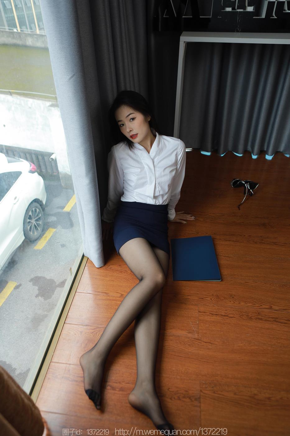 图片[39]-[IESS异思趣向] 2023.03.15 丝享家1391：小金《落地窗制服》[88P] – 速更版-美库