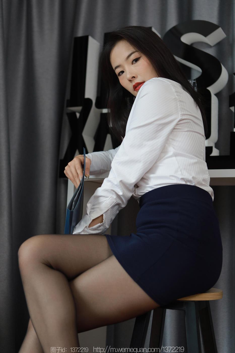 图片[76]-[IESS异思趣向] 2023.03.15 丝享家1391：小金《落地窗制服》[88P] – 速更版-美库