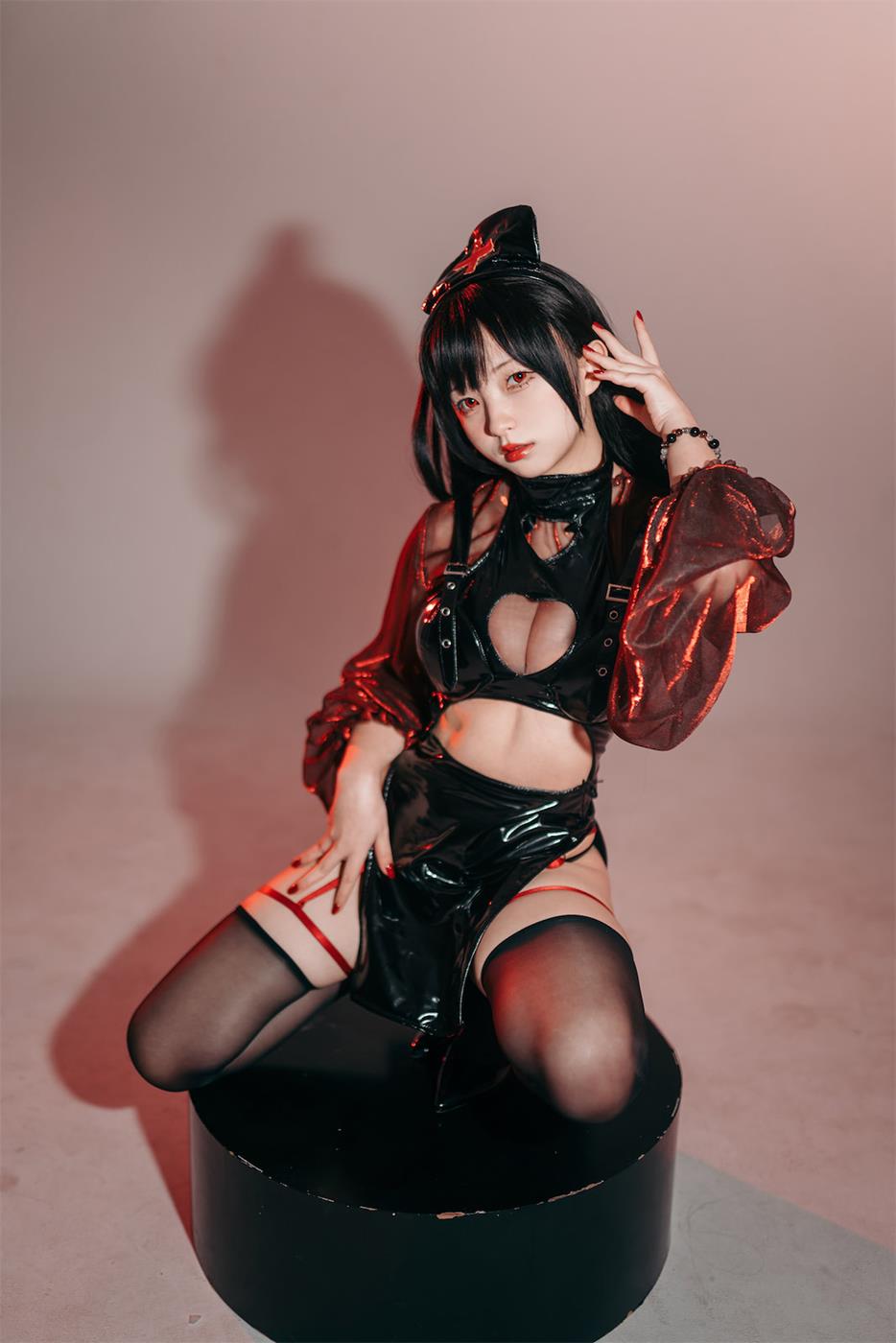 图片[37]-花铃 – 猩红护士[56P] – 速更版-美库